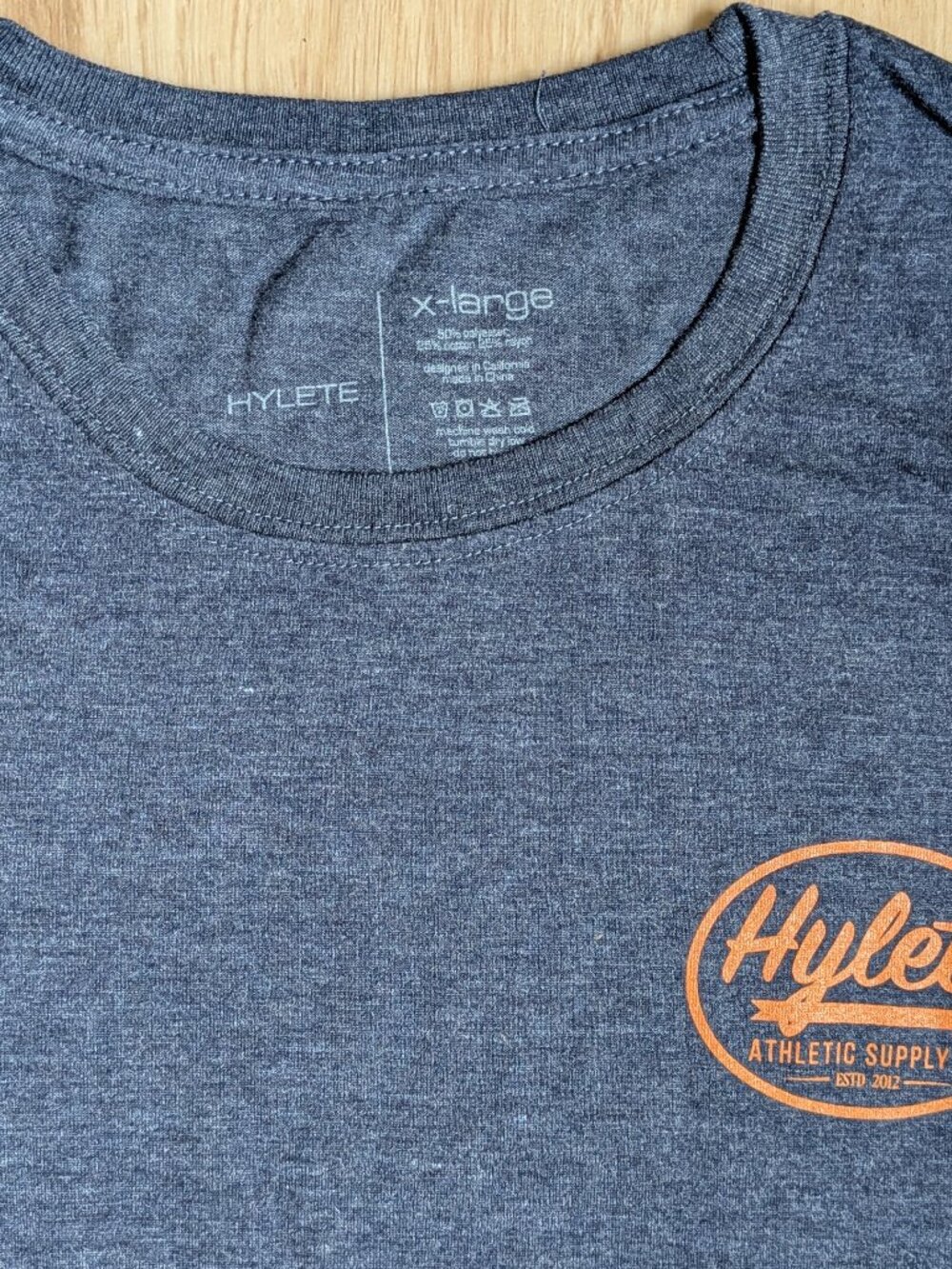NWT Hylete Men's Crewneck Logo T Shirt XL Tri Blend Vintage Navy Orange Athletic - Picture 2 of 6